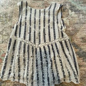 Button up back, Striped, linen, non-fitted, tank